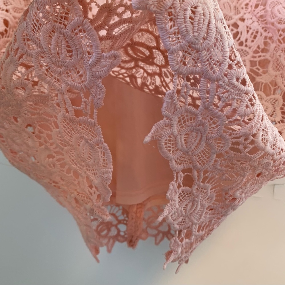 New Nanette Lepore Pink Crochet Lace Summer Top Large Cap Sleeve - Picture 4 of 7
